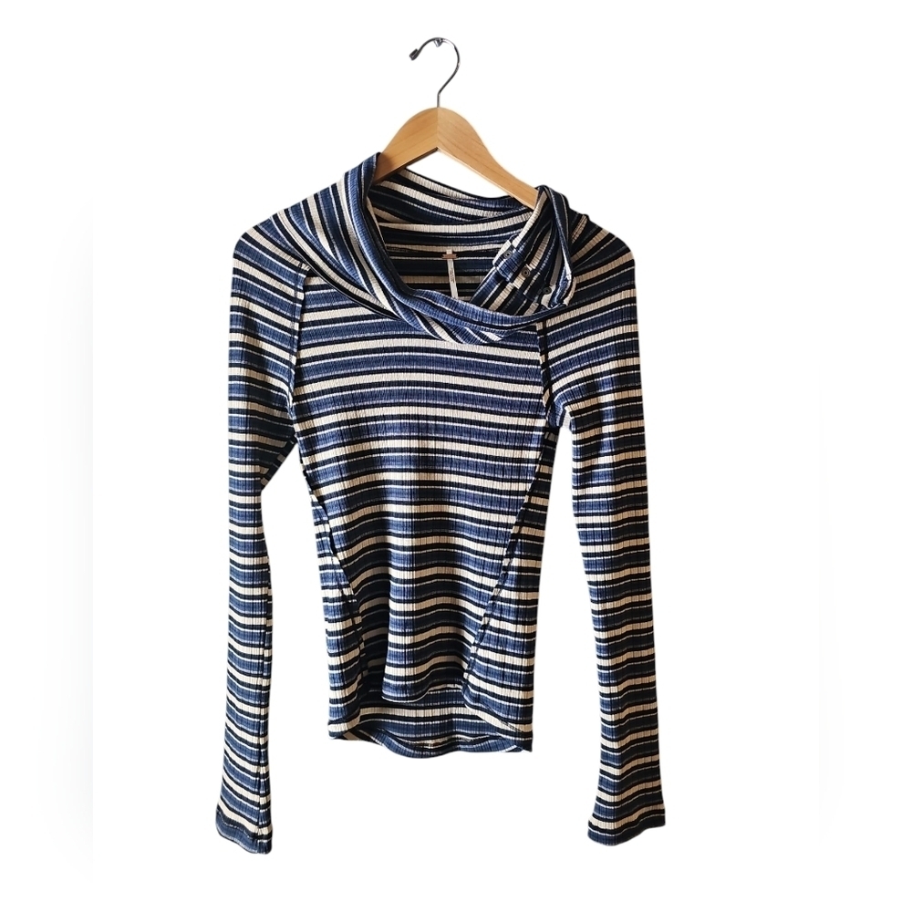 Free people Cape Cod Cowl neck striped blue cream thermal top sz large WT305 - Picture 7 of 10